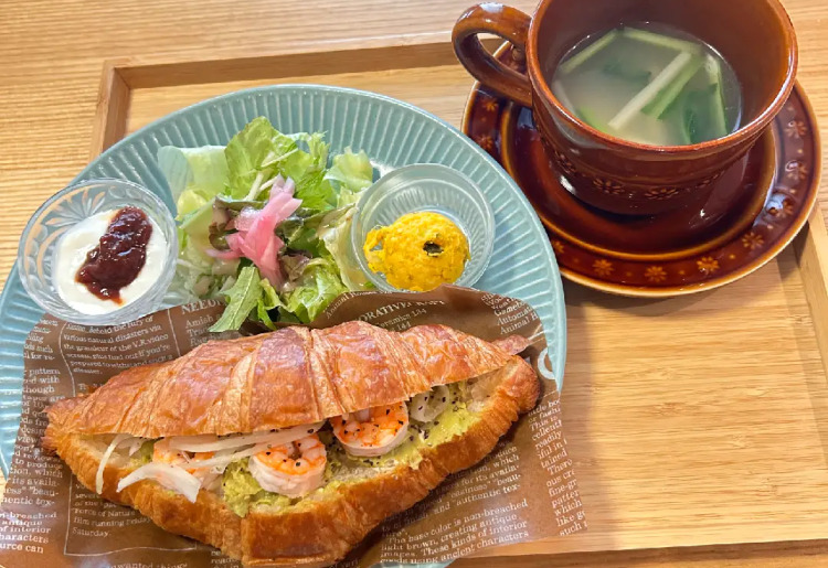 2種類のスープから選べるスープモーニング